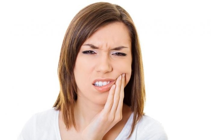 أسباب ألم الأسنان