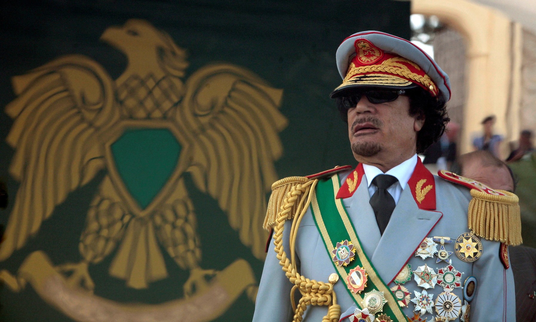 رفات الرئيس الليبي الراحل معمر القذافي
