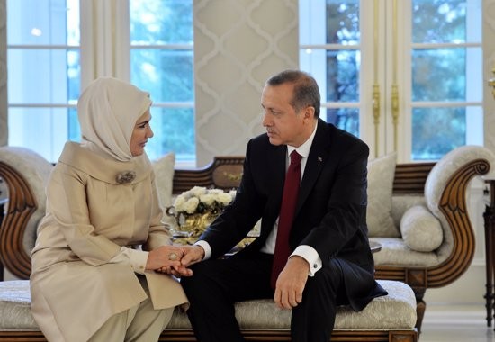 الرئيس التركي رجب طيب اردوغان وزوجته