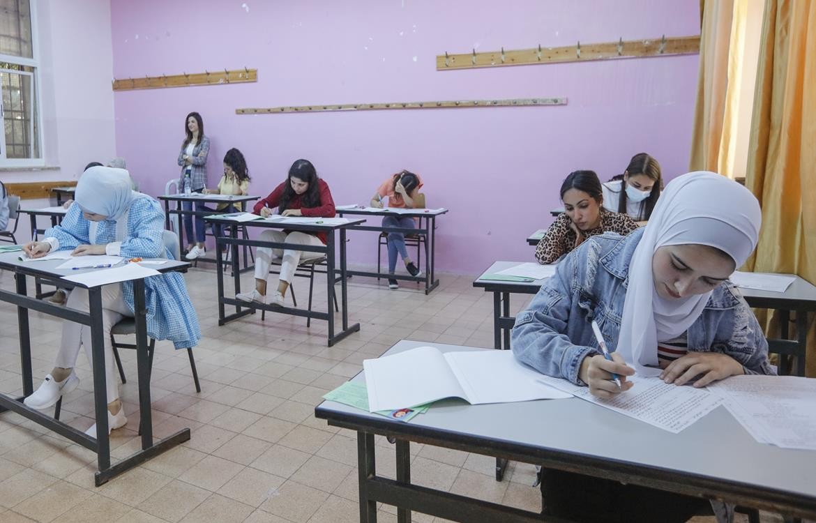 طلاب الثانوية في فلسطين