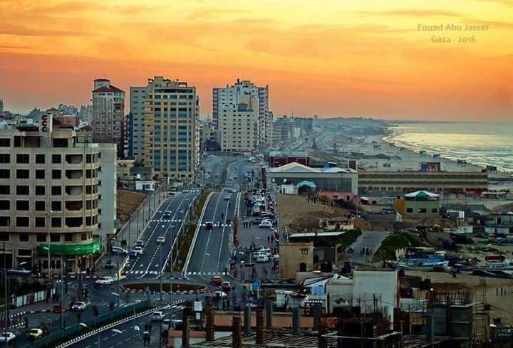 شارع الرشيد غرب مدينة غزة
