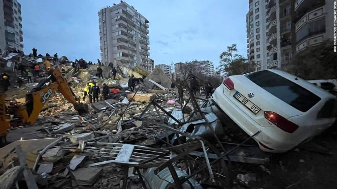زلزال مدمر يضرب تركيا وسوريا