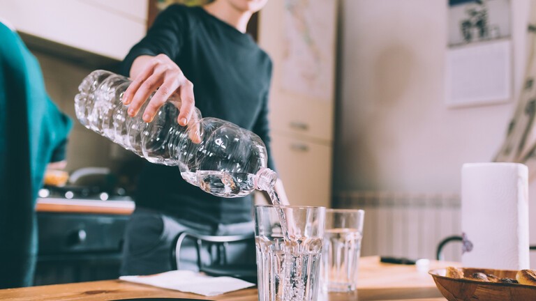 شرب الماء يساعد على إنقاص الوزن