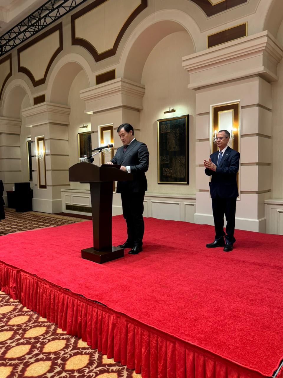 b3fd5e14-9fe1-40fb-9a49-43fbcf6dd0df.jfif